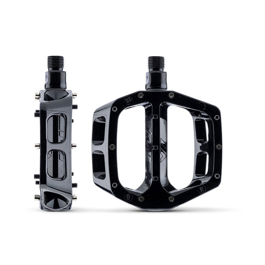 DMR - V8 Classic DU