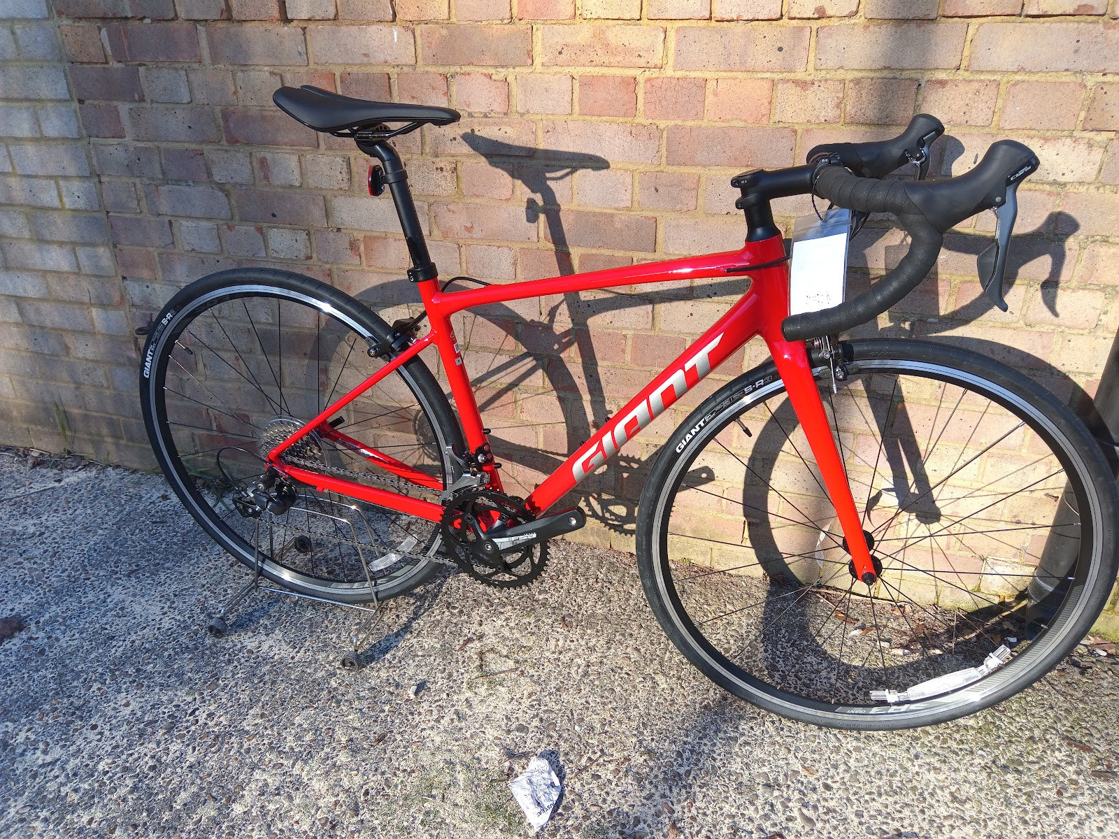 Giant Contend Red (Ex Demo/Display) – Senacre Cycles