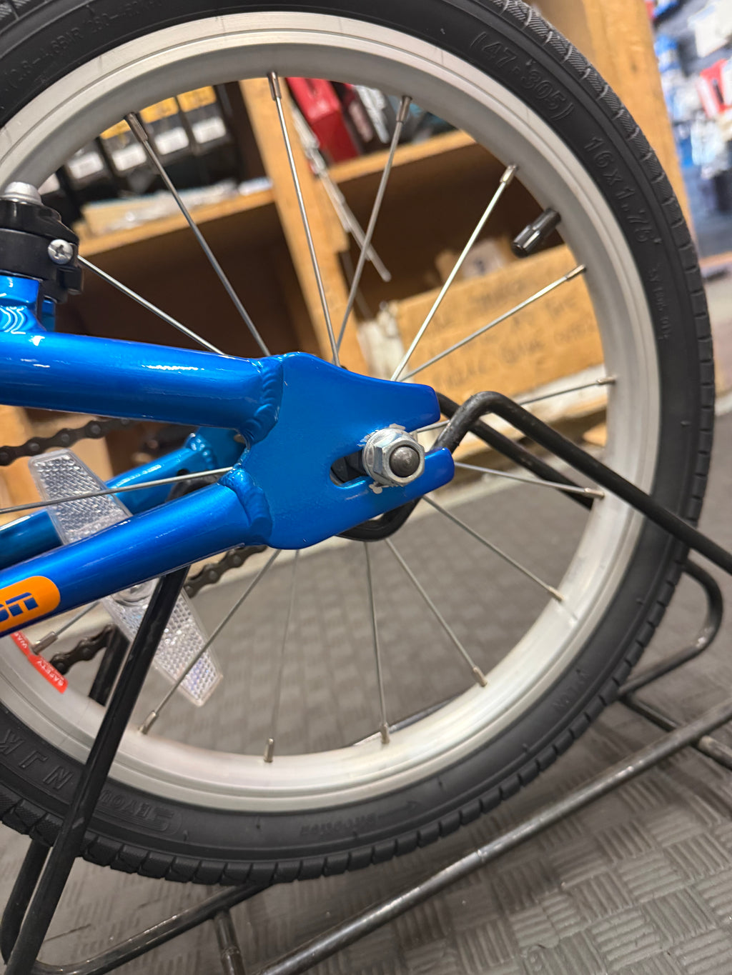 *B-Stock* Python Elite Boys 16" 1Spd - Blue