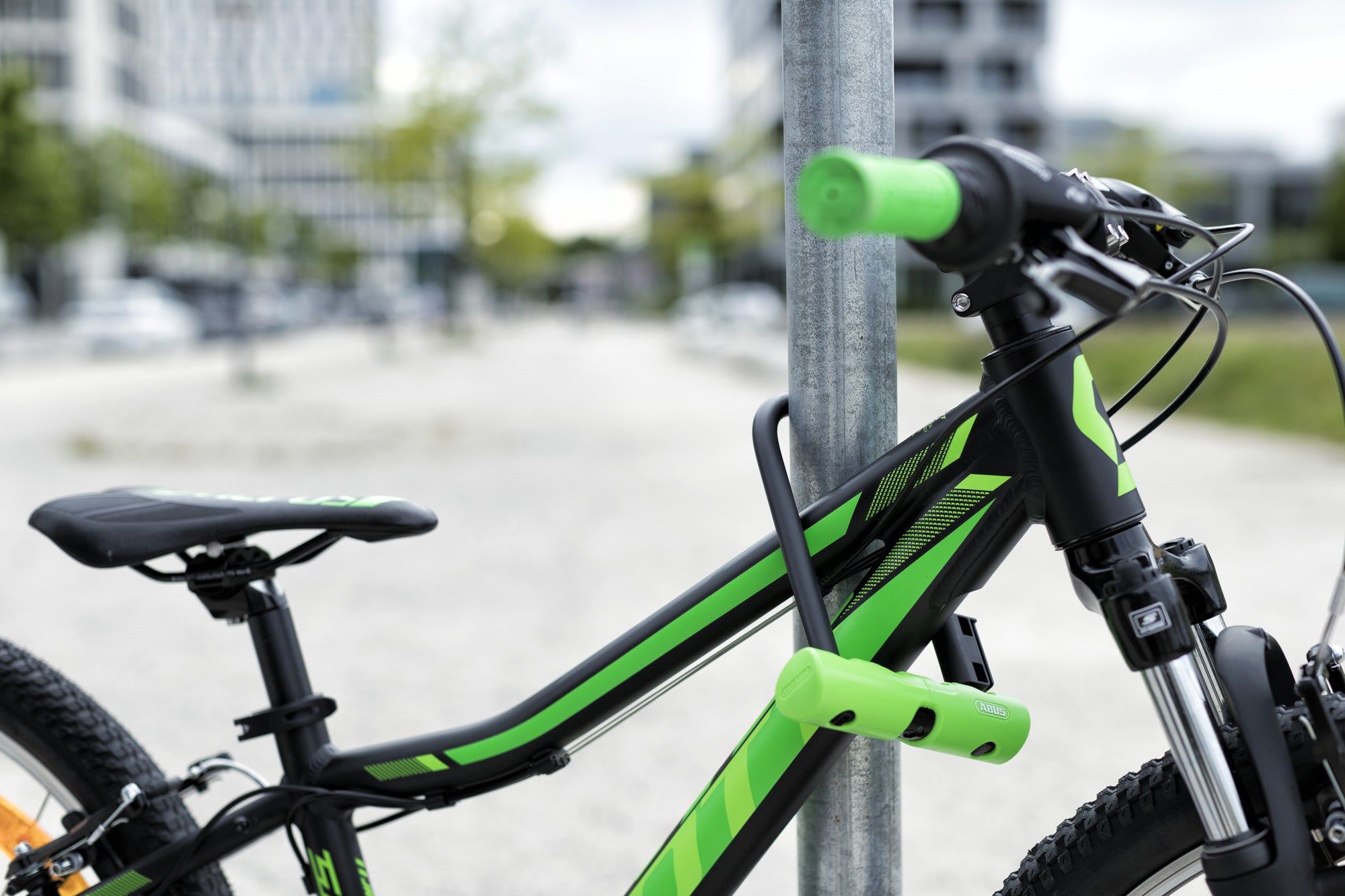 ABUS Ultimate 410 U-Shackle Lock 230mm (Silver Sold Secure)