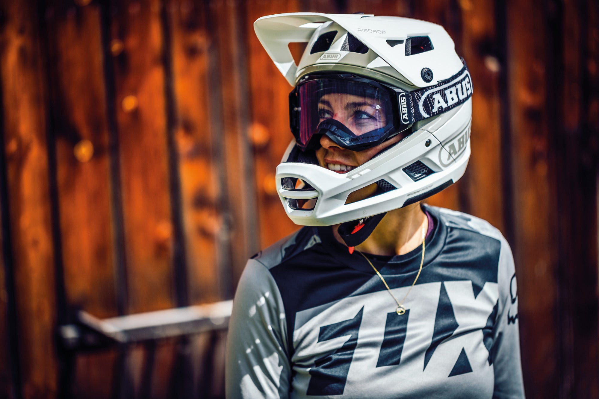 ABUS AirDrop MIPS MTB Full Face Elite Helmet in Polar White