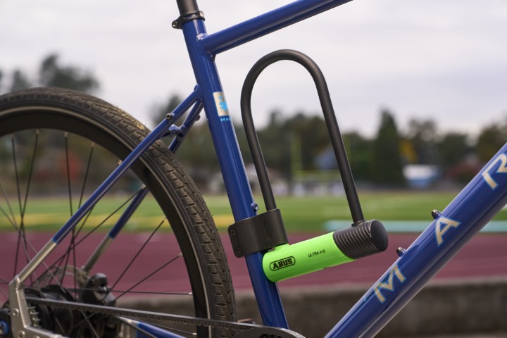 ABUS Ultra Mini Ultimate 410 U-Shackle Lock 140mm (Silver Sold Secure)