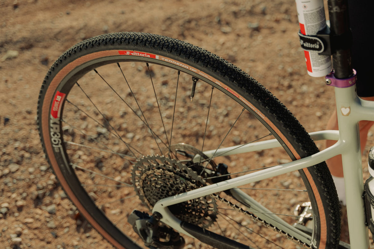 Vittoria Terreno T90 Mud 700x40c Gravel Endurance Full Black G2.0 Tubeless Ready Tyre