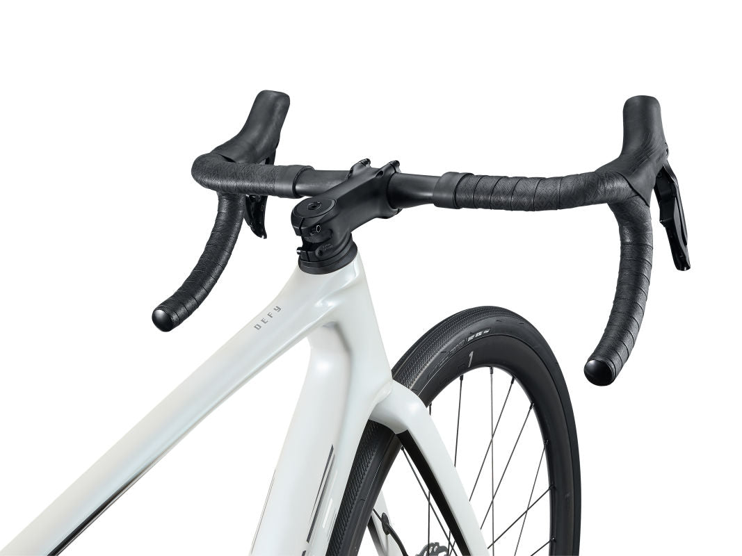 Giant defy white clearance
